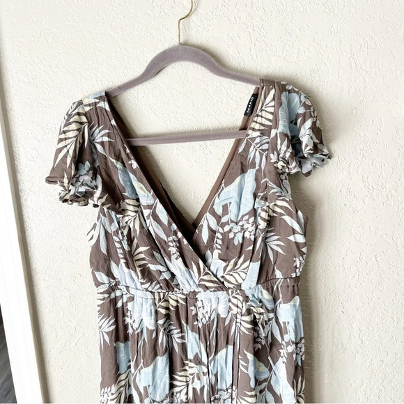 Torrid Romper Women's M L 10 00 Floral Gauze Walk Through Maxi Overlay Romper - Picture 4 of 11